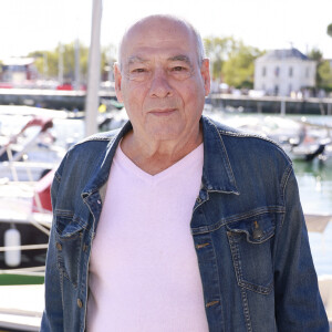 L'acteur était visiblement très proche de Laetitia Milot, autre star de "Plus belle la vie".
Michel Cordes PLUS BELLE LA VIE Le festival de fiction TV de La Rochelle samedi 17 septembre 2022. © Christophe Aubert via Bestimage