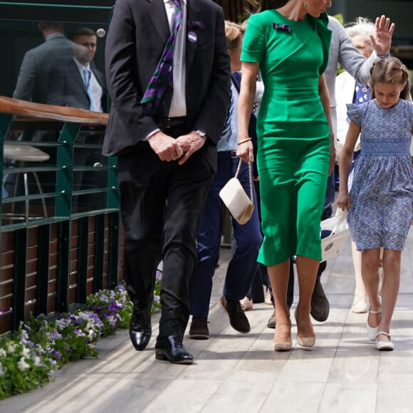 Le prince William, prince de Galles, et Catherine Middleton, princesse de Galles, avec leurs enfants le prince George de Galles, et la princesse Charlotte de Galles, arrivent pour assister à la finale homme du tournoi de Wimbledon 2023 à Londres, le 16 juillet 2023. ©Bestimage