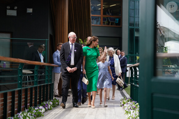 Le prince William, prince de Galles, et Catherine Middleton, princesse de Galles, avec leurs enfants le prince George de Galles, et la princesse Charlotte de Galles, arrivent pour assister à la finale homme du tournoi de Wimbledon 2023 à Londres, le 16 juillet 2023. ©Bestimage