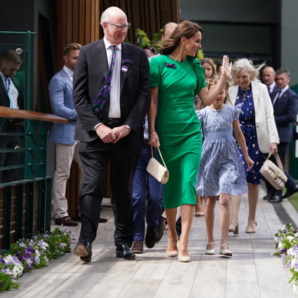 Le prince William, prince de Galles, et Catherine Middleton, princesse de Galles, avec leurs enfants le prince George de Galles, et la princesse Charlotte de Galles, arrivent pour assister à la finale homme du tournoi de Wimbledon 2023 à Londres, le 16 juillet 2023. ©Bestimage