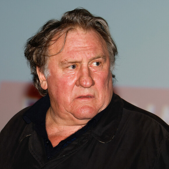 Une histoire de "pipi" qui n'est pas sans rappeler un scandale arrivé au père de Julie, Roxane et Jean Depardieu, en 2011.
Gérard Depardieu lors du Festival Premiers Plans à Angers pour la présentation du film "Umani" © Laetitia Notarianni / Bestimage