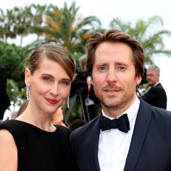 Ophélie Meunier et son mari Mathieu Vergne - Montée des marches du film " The zone of interest " lors du 76ème Festival International du Film de Cannes, au Palais des Festivals à Cannes. Le 19 mai 2023 © Jacovides-Moreau / Bestimage