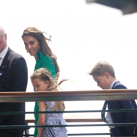 Kate Middleton, le prince William, le prince George, la princesse Charlotte de Galles - Finale simple Messieurs de Wimbledon 2023 (Victoire de Carlos Alcaraz contre Novak Djokovic). Londres, 16 juillet 2023.