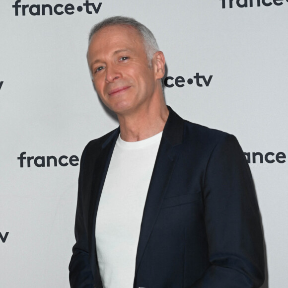 Certains ne le savent peut-être pas mais Samuel Etienne est un rockeur dans l'âme.
Samuel Étienne - Conférence de presse du Telethon à Paris. © Coadic Guirec / Bestimage