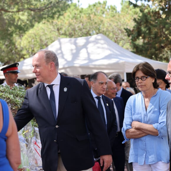 Le prince Albert II de Monaco, La princesse Stéphanie de Monaco - 4ème rencontre des sites historiques Grimaldi sur la place du palais Princier à Monaco le 10 juin 2023. © Claudia Albuquerque / Bestimage 