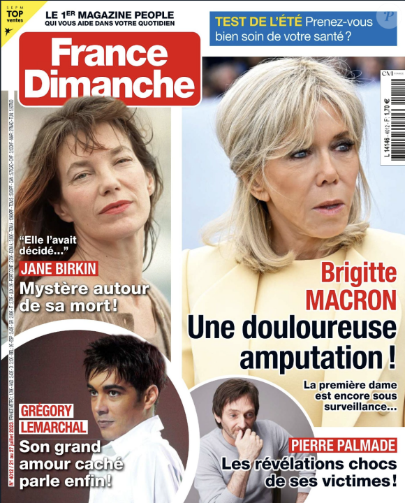 La Une de "France Dimanche"