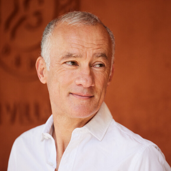 Gilles Bouleau au village lors des Internationaux de France de tennis de Roland Garros 2023, à Paris, France, le 2 juin 2023. © Moreau-Jacovides/Bestimage 