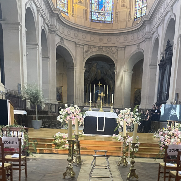 Exclusif - Illustrations de l'intérieur de l'église Saint-Roch à l'occasion des obsèques de Jane Birkin à Paris le 24 juillet 2023. © Christophe Clovis/Bestimage