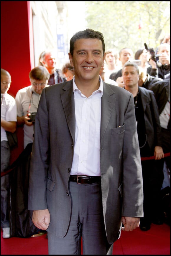 Thierry Gilardi - Présentation des programmes 2007-2008 de TF1 à L'Olympia de Paris.
