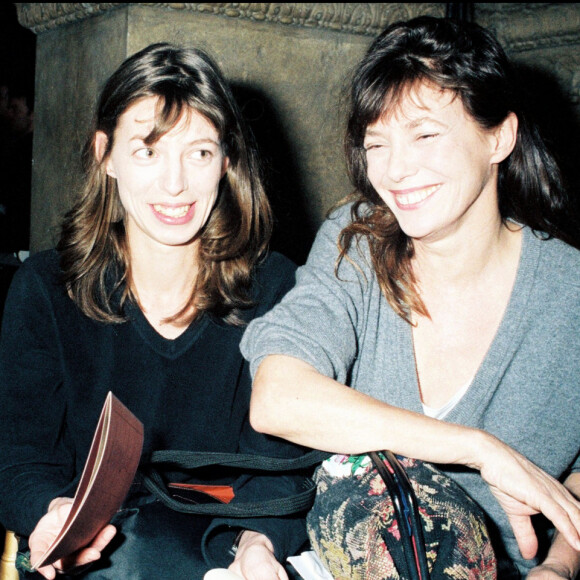 Kate Barry et Jane Birkin et Charlotte Gainsbourg.
