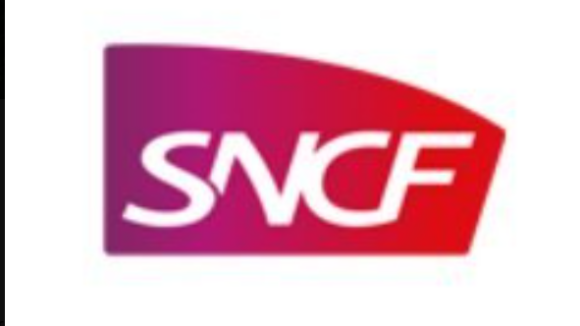 VIDÉO Vacances : La fameuse voix de la SNCF se dévoile, "Ça dure depuis 42 ans"
