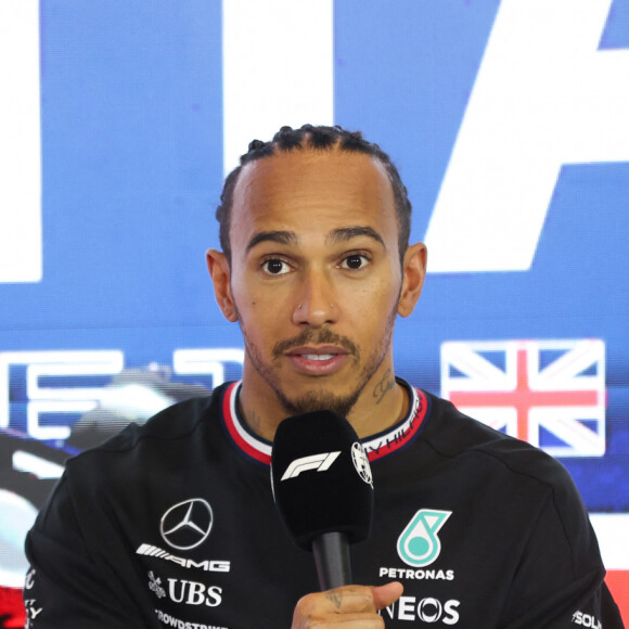 Lewis Hamilton lors de la conférence de presse du Grand Prix britannique de Formule 1 d'Aramco © Dppi / Panoramic / Bestimage