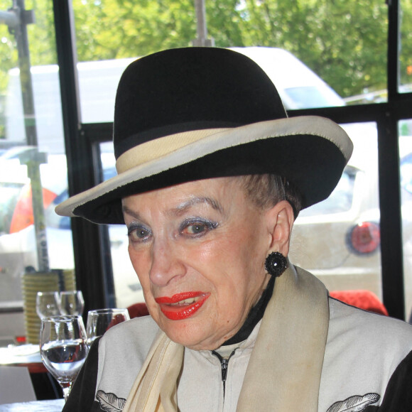 L'ancienne présidente du Comité Miss France est décédée à 90 ans des suites d'un arrêt cardiaque

Exclusif - Geneviève de Fontenay - Déjeuner à la brasserie Les Fontaines à Paris. Le 9 juillet 2020 © Baldini / Bestimage