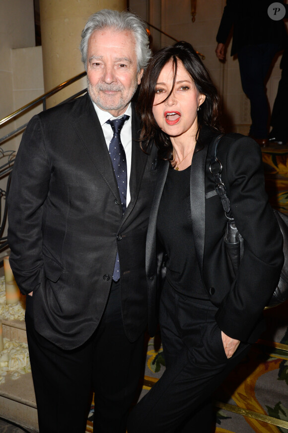 Pierre Arditi avec sa femme Evelyne Bouix - Dîner de gala de la première édition des prix "les Stéthos d'Or" en faveur de la Fondation pour la recherche en physiologie dont le docteur Frédéric Saldmann est le directeur scientifique à l'hôtel George V à Paris le 13 mars 2017. © Coadic Guirec/Bestimage  'La Recherche en Physiologie' Charity Gala at Four Seasons Hotel George V on March 13, 2017 in Paris, France. 