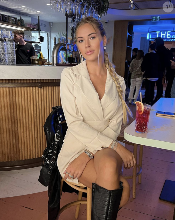 Une sublime blonde prénommée Cassandre, vue dans plusieurs émissions
Cassandra Jullia (Miss Aquitaine 2017) sur Instagram