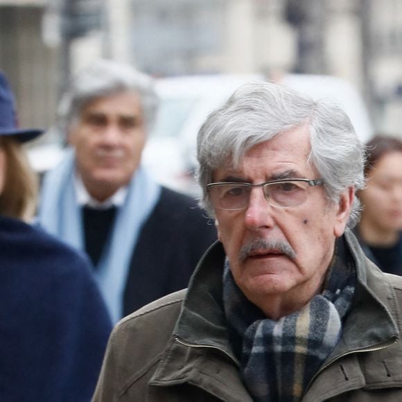 Bernard Ménez arrivant aux obsèques de Philippe Tesson en l'église Saint-Germain des-Prés à Paris le 10 février 2023. © Christophe Clovis / Bestimage 