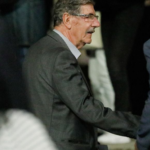 Bernard Menez - Hommage à Charlotte Valandrey en l'église Saint François-Xavier à Paris le 6 octobre 2022. © Christophe Clovis/Bestimage