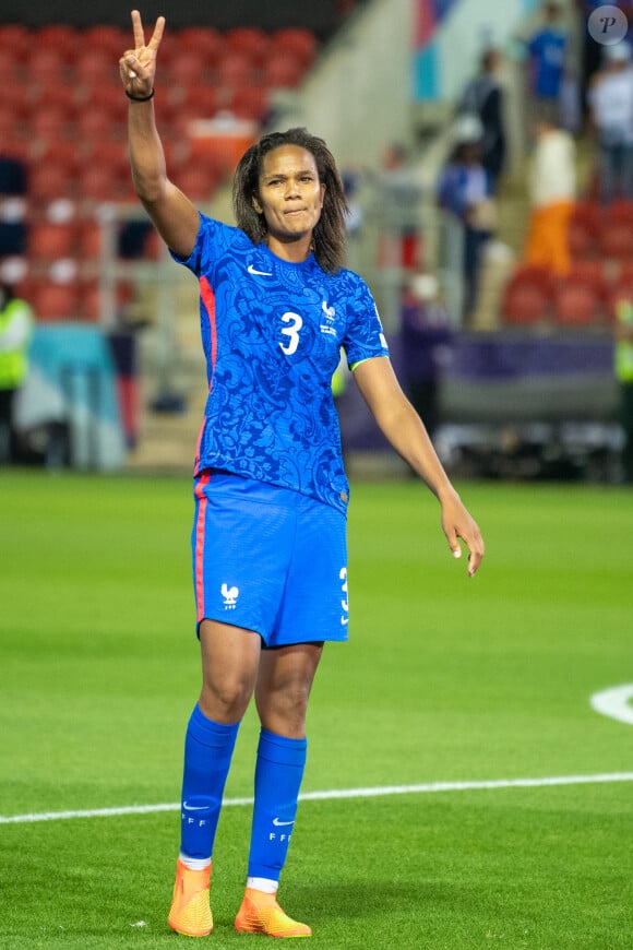 "Rien ne m'interdit de faire un enfant", ajoutait la footballeuse de 33 ans
Wendie Renard - Match de l'Euro Féminin 2022 "France - Pays-Bas (1-0)" au New York Stadium de Rotterdam, le 23 juillet 2022.