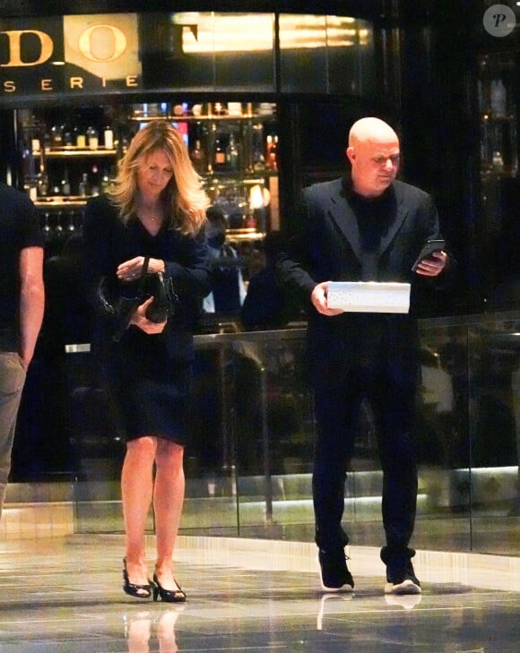 Exclusif - Andre Agassi et sa femme Steffi Graf à la sortie de la brasserie "Bardot" à Las Vegas, le 27 avril 2022.