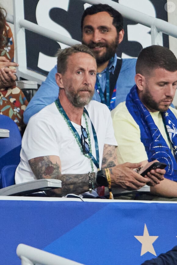 Philippe Caverivière - Célébrités dans les tribunes du match de football entre la France et la Grèce au Stade de France dans le cadre des éliminatoires pour l'Euro 2024, le 19 juin 2023. © Cyril Moreau/Bestimage