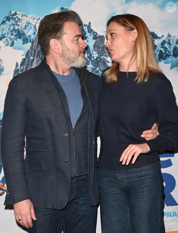 Clovis Cornillac et sa femme Lilou Fogli - Avant-Première du film "Les Têtes givrées" à 'UGC Bercy à Paris le 5 février 2023. © Guirec Coadic / Bestimage