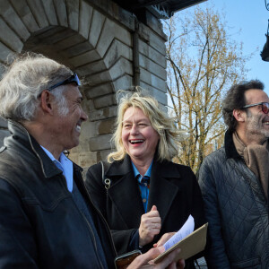 Mais c'est aussi grâce à Anthony Delon que Paul Belmondo a rencontré la femme de sa vie et mère de ses trois garçons, Luana
Paul Belmondo et sa femme Luana Belmondo, Anthony Delon - Inauguration de "La promenade Jean-Paul Belmondo" au terre-plein central du pont de Bir-Hakeim, ouvrage public communal situé sous le viaduc du métro aérien, à Paris (15e, 16e) le 12 avril 2023. © Cyril Moreau/Bestimage