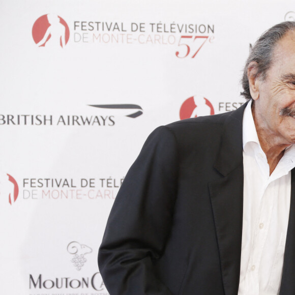 Archives - A Monaco, l'équipe de la série SCENES DE MENAGES, Gérard HERNANDEZ et Marion GAME lors de la soirée d'ouverture du 57ème FESTIVAL DE TELEVISION DE MONTE-CARLO au forum Grimaldi de Monte-Carlo © Christophe Aubert via Bestimage