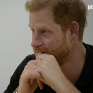 Et pire, sur l'une d'elles, il semble même châtain !
Prince Harry - Documentaire Netflix sur les Invictus Games.