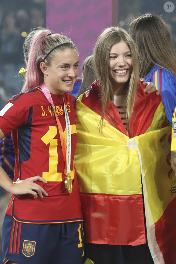 Et semblait très à l'aise !
La reine Letizia d'Espagne et sa fille la princesse Sofia assistent à la finale de la Coupe du monde féminine de la FIFA au Stadium Australia à Sydney, Australie, le 20 août 2023. 