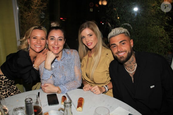 Exclusif - Marie Bourquard, Magali Berdah, Jessica Thivenin, Thibault Garcia - Dîner au restaurant cacher "Le Shkoun" à Paris le 24 juin 2022. © Philippe Baldini/Bestimage 