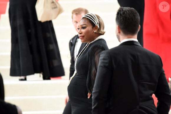 Son ventre était déjà bien arrondi
Serena Williams, enceinte, - Les célébrités arrivent à la soirée du "MET Gala 2023" à New York City, New York, Etats-Unis, le 1er mai 2023. 