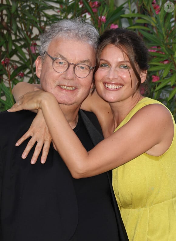 Dominique Besnehard (fondateur du festival) et Laetitia Casta (présidente du jury) lors du premier jour du 16ème festival du film francophone (FFA) à Angoulême le 22 août 2023.