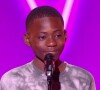 Il s'agit de Durel, âgé de 13 ans.
Le jeune Durel, 13 ans, a chanté à The Voice Kids.