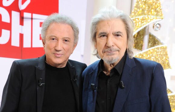 Exclusif - Michel Drucker et Serge Lama - Enregistrement de l'émission "Vivement Dimanche" au Studio Gabriel à Paris, présentée par M.Drucker et diffusée le 11 décembre sur France 3 © Guillaume Gaffiot / Bestimage 