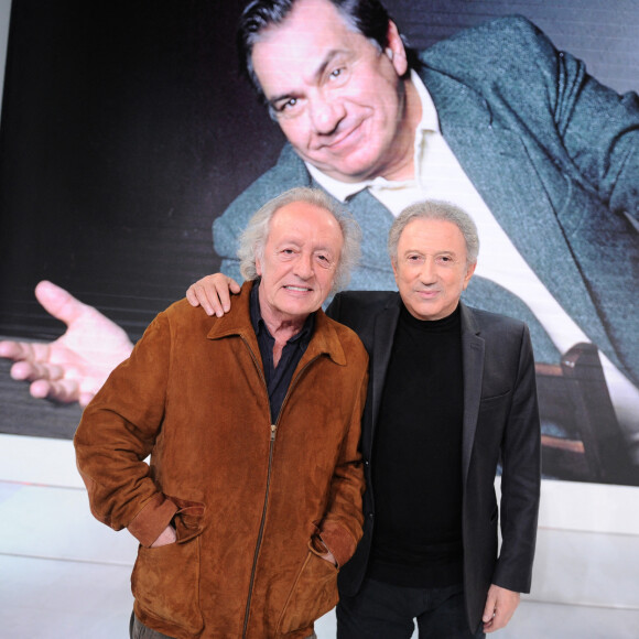 Exclusif - Didier Barbelivien et Michel Drucker - Enregistrement de l'émission "Vivement Dimanche, spéciale M.Galabru", au Studio Gabriel à Paris, présentée par M.Drucker et diffusée le 22 janvier © Guillaume Gaffiot / Bestimage 