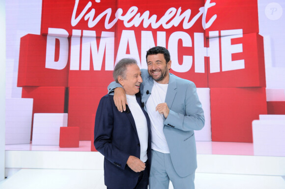 Exclusif - Michel Drucker et Patrick Bruel - Enregistrement de l'émission de rentrée "Vivement Dimanche" présentée par M. Drucket et qui sera diffusée le 3 septembre 2023 sur France 3 au Studio Gabriel à Paris le 28 aout 2023. © Guillaume Gaffiot/Bestimage