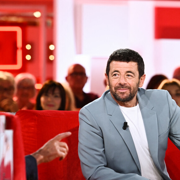 Exclusif - Michel Drucker et Patrick Bruel - Enregistrement de l'émission de rentrée "Vivement Dimanche" présentée par M. Drucket et qui sera diffusée le 3 septembre 2023 sur France 3 au Studio Gabriel à Paris le 28 aout 2023. © Guillaume Gaffiot/Bestimage