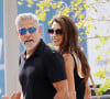 George Clooney et sa femme Amal se sont montrés très complices à Venise.
L'acteur américain George Clooney et sa femme Amal arrivent en bateau-taxi à l'aéroport de Venise-Marco Polo après avoir assister au 80ème festival international du film de Venise, La Mostra, à Venise, Italie, le 1er septembre 2023. 