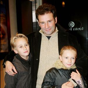 Pierre Sled et ses enfants Nicolas et Valentine - Avant-première des "Rois Mages" à l'Elysée Biarritz.