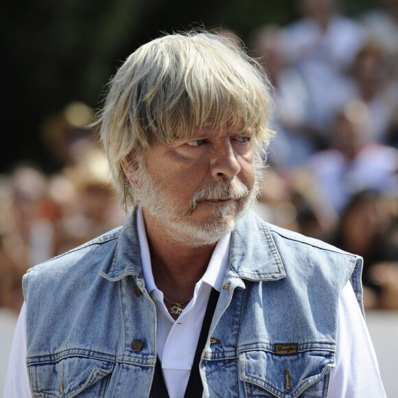L'avocat de Renaud a démenti par le biais d'un communiqué
Le chanteur Renaud - Tournoi de pétanque Grand Prix des Personnalités d 'Isle sur la Sorgue dans le Vaucluse (84) © Eric Etten / Bestimage