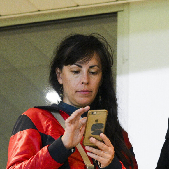 Renaud et sa compagne Cerise (qui est d'origine Nantaise) assistent au match de football de Ligue Europa entre le FC Nantes contre Qarabag FK (2-1) à Nantes le 27 octobre 2022.