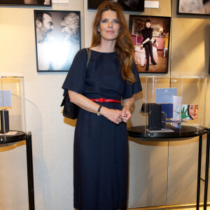 Gwendoline Hamon - Ecris-moi des mots d'Amour, par Alejandra di Andia, photos de Ian Abela. Exposition à la boutique Montblanc, le 4 juin 2013.