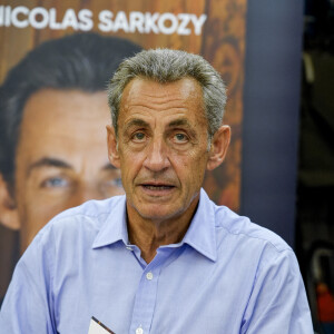 Nicolas Sarkozy dédicace son livre "Le temps des combats" aux éditions Fayard à la librairie Decitre Bellecour à Lyon le 5 septembre 2023.