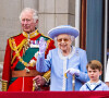 Il a notamment salué "son serivce dévoué" et "tout ce qu'elle représentait pour nous".
Le prince Charles, prince de Galles, La reine Elisabeth II d'Angleterre, le prince Louis de Cambridge - Les membres de la famille royale saluent la foule depuis le balcon du Palais de Buckingham, lors de la parade militaire "Trooping the Colour" dans le cadre de la célébration du jubilé de platine (70 ans de règne) de la reine Elizabeth II à Londres, le 2 juin 2022. 