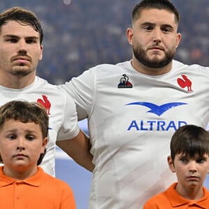 Antoine Dupont et Cyril Baille - France vs Ecosse (30-27) - Match préparatif pour la coupe du monde 2023 à Saint-Étienne le 12 août 2023. © Frédéric Chambert / Panoramic / Bestimage