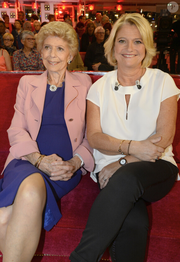Hélène Carrère d'Encausse et sa fille Marina Carrère d'Encausse - Enregistrement de l'émission "Vivement Dimanche" à Paris, le 18 Novembre 2015.
