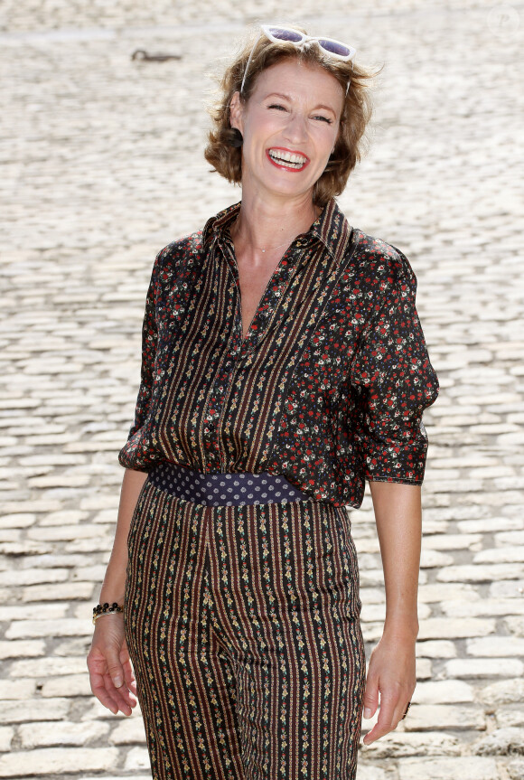 Alexandra Lamy - Photocall de "Touchées" lors de la 24ème édition du Festival de la Fiction TV de la Rochelle. Le 14 septembre 2022 © Patrick Bernard / Bestimage