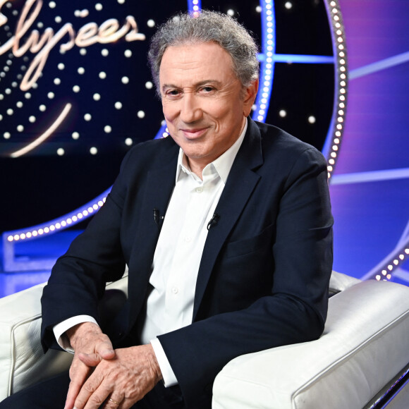 C'est une date très particulière pour Michel Drucker...
Exclusif - Michel Drucker lors de l'enregistrement de l'émission "Il était une fois "Champs-Elysées" au studio Gabriel, diffusée sur France 3 à Paris. © Guillaume Gaffiot / Bestimage 