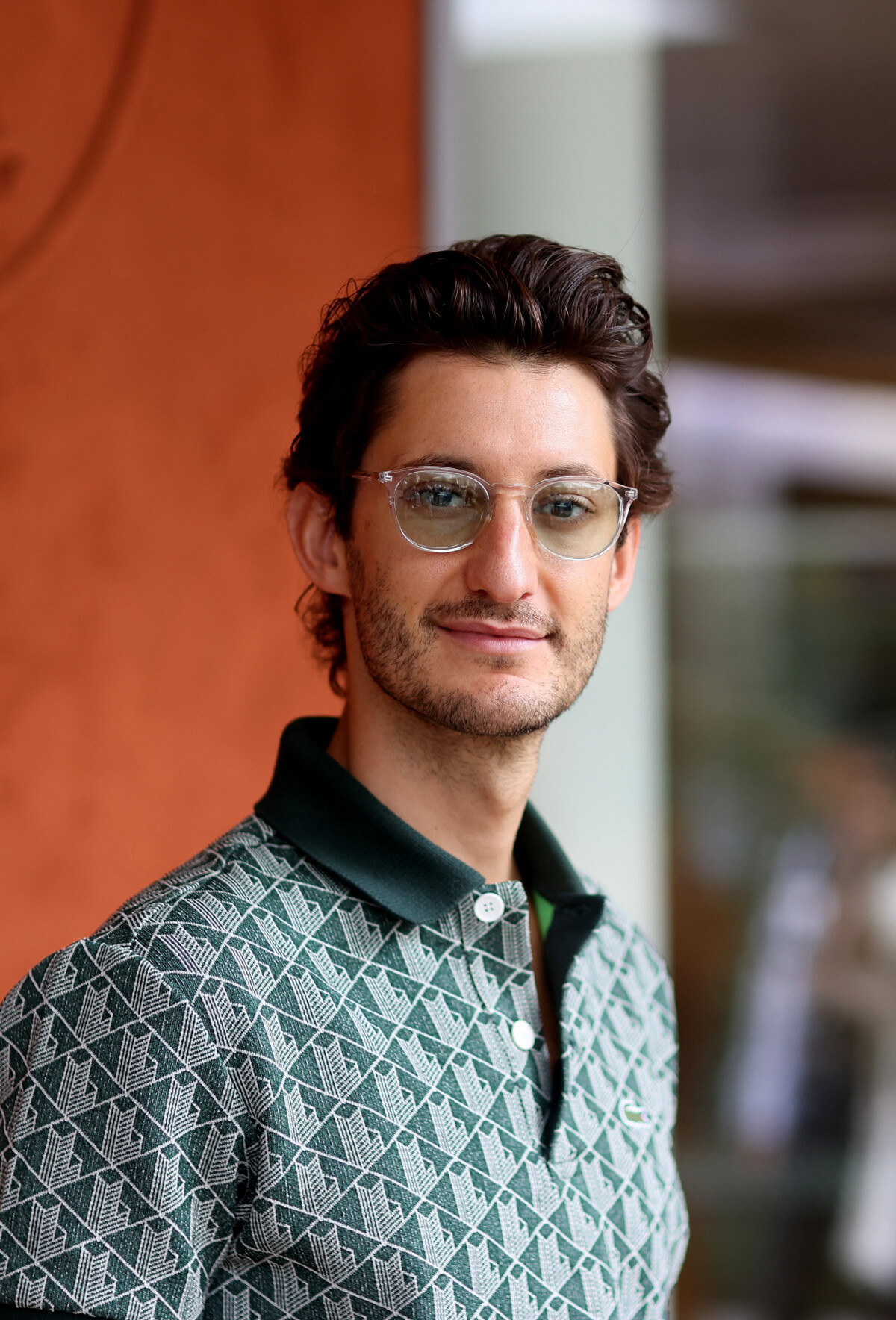 Photo Pierre Niney au village lors des Internationaux de France de