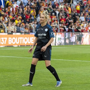 Exclusif - Elodie Gossuin - 3ème édition de la rencontre de football caritative "Match des héros" entre le "RC Lens Légendes" et "L'équipe Unicef" au stade Bollaert-Delelis à Lens le 6 juin 2023. © Pierre Perusseau / Bestimage 